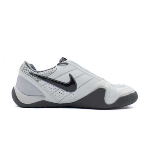 NIKE AIR ZOOM FENCER WHITE/METALLIC SILVER  | 